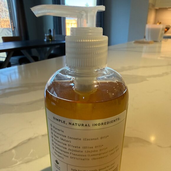 ✨CLOSET CLEAR OUT ✨NEW - Rocky Mountain Soap Co - Everything wash in Lemongrass - Picture 2 of 2